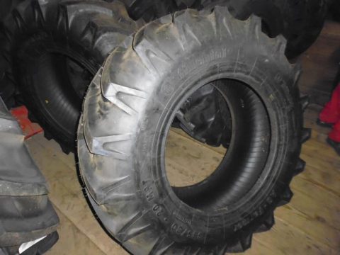 Continental 335/80-20 AS-Farmer bei HEBA-Reifen in Mistelbach bei Wels.