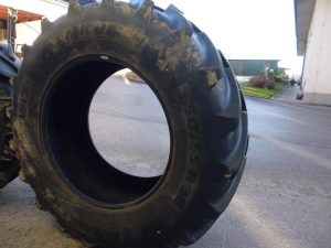 1 Stk. Michelin 650/65R38 bei HEBA-Reifen in Mistelbach bei Wels.